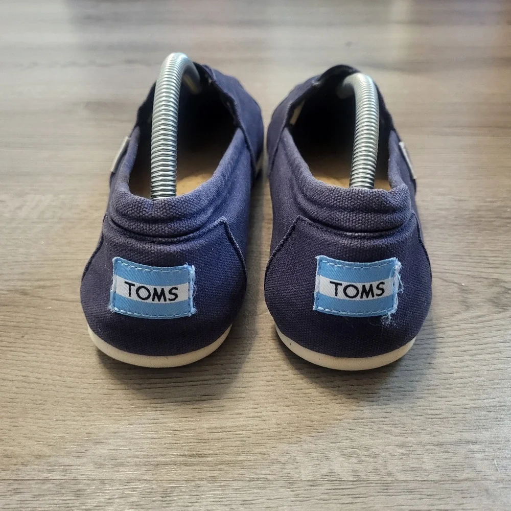 TOMS Womens Alpargata Navy Blue Canvas Slip On Loafers Shoes Size 9 Animal Print